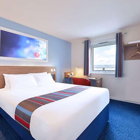 Travelodge Northwich Lostock Gralam Rum bild