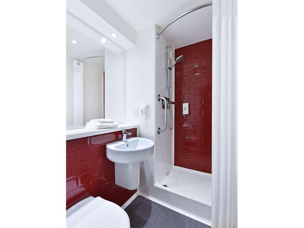 Travelodge Northwich Lostock Gralam Rum bild