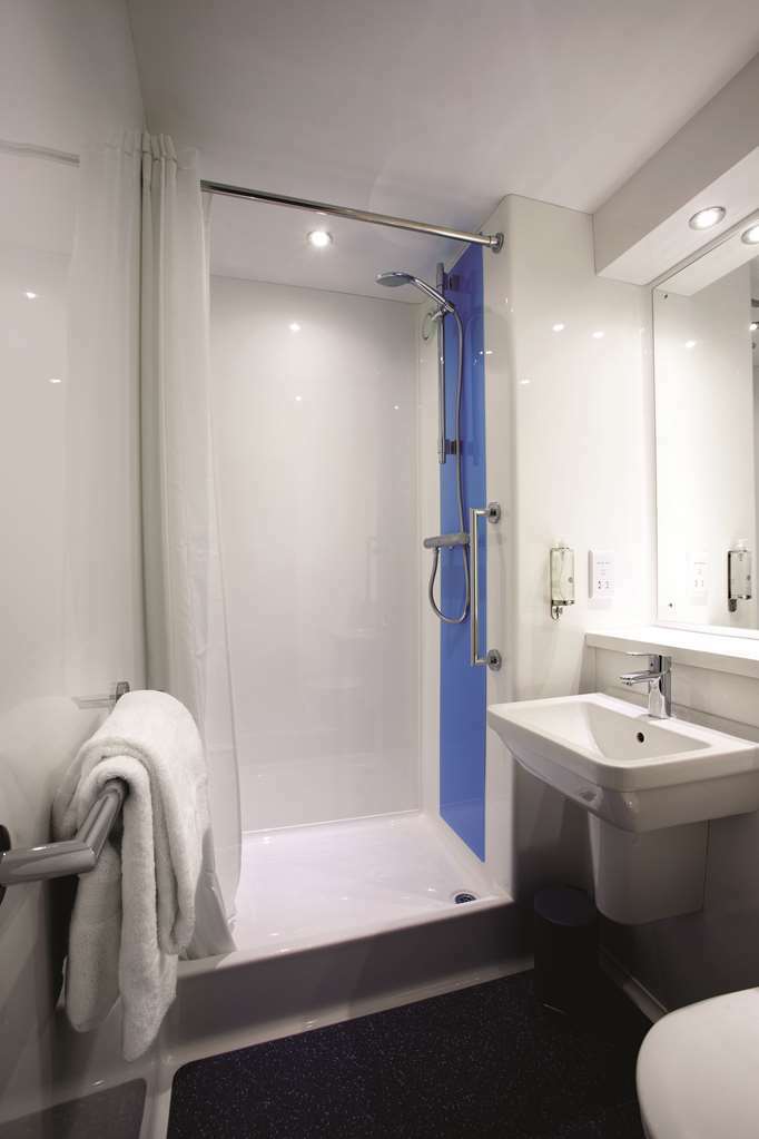 Travelodge Northwich Lostock Gralam Rum bild