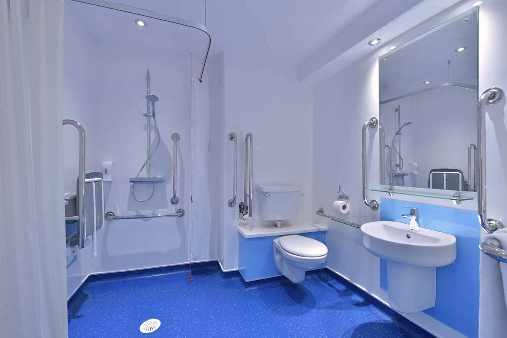 Travelodge Northwich Lostock Gralam Rum bild